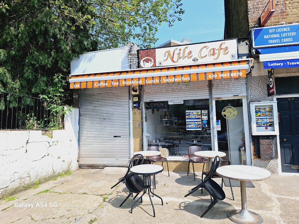 Man Down : Exterior, Bob's Cafe