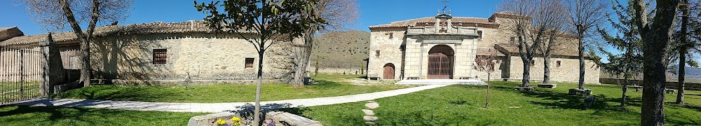 Marcelino pan y vino : Monastery exterior scenes