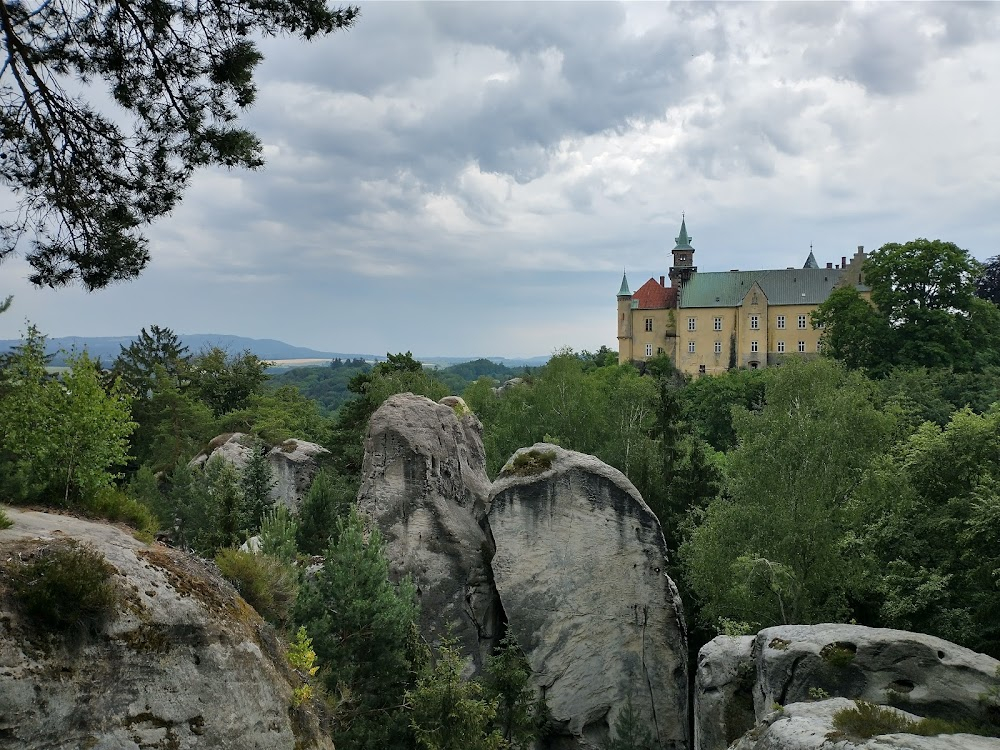 Marketa Lazarová : castle