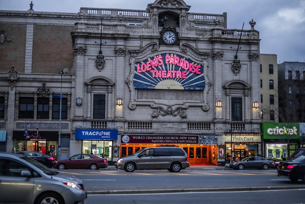 Marty : Clara and Marty walk past the front of the RKO Chester theatre after they leave the Stardust Ballroom. The location is adjacent to the ballroom - Night Time