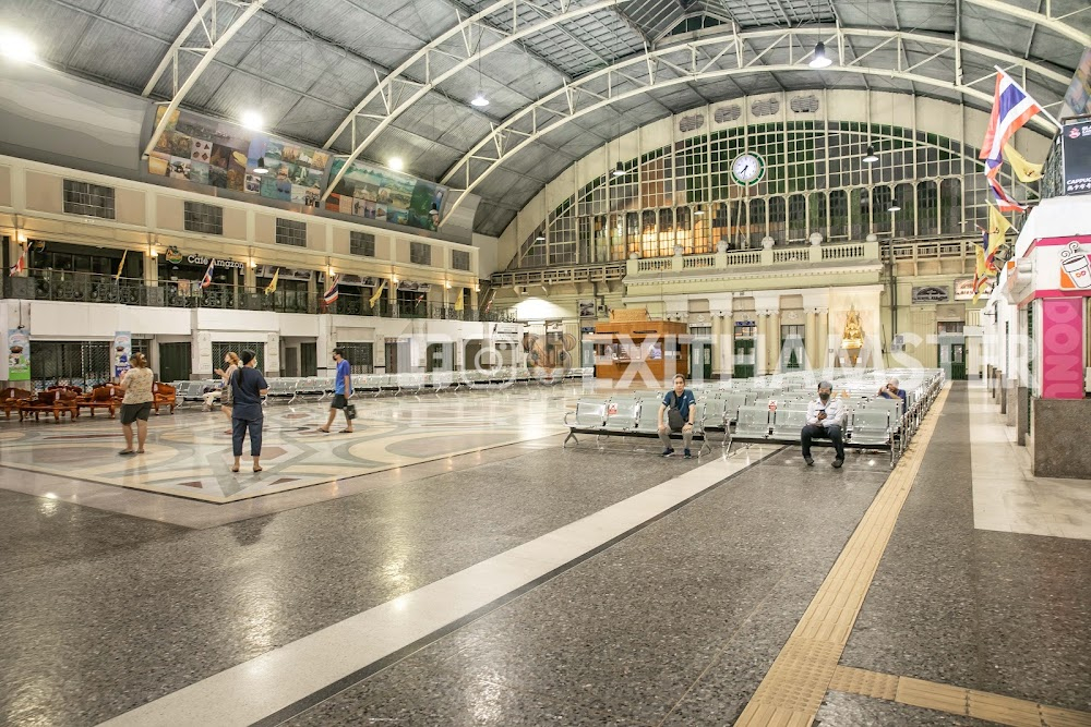 Serene Siam : railroad station, unofficially known as Hua Lamphong Station