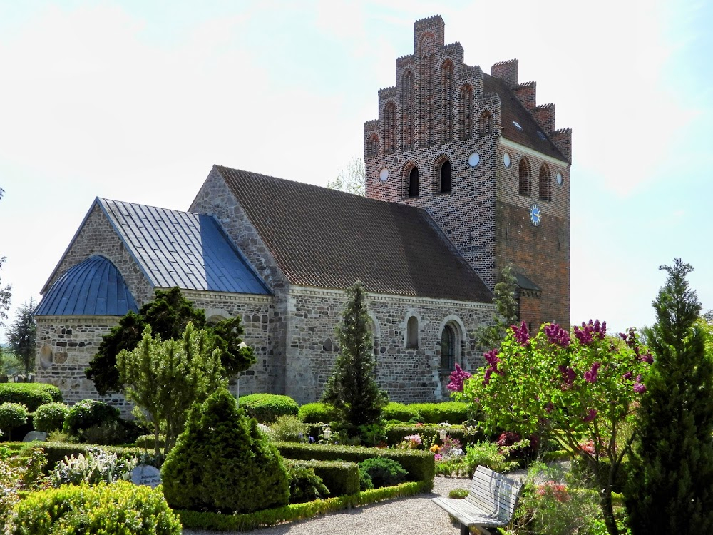 Poeten og Lillemor : church