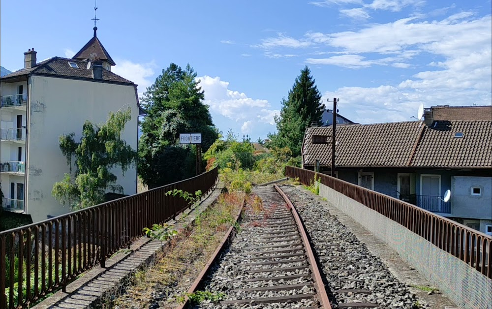 Moka : swiss-france border by car