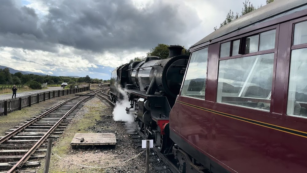 Monarch of the Glen : Glenbogle station