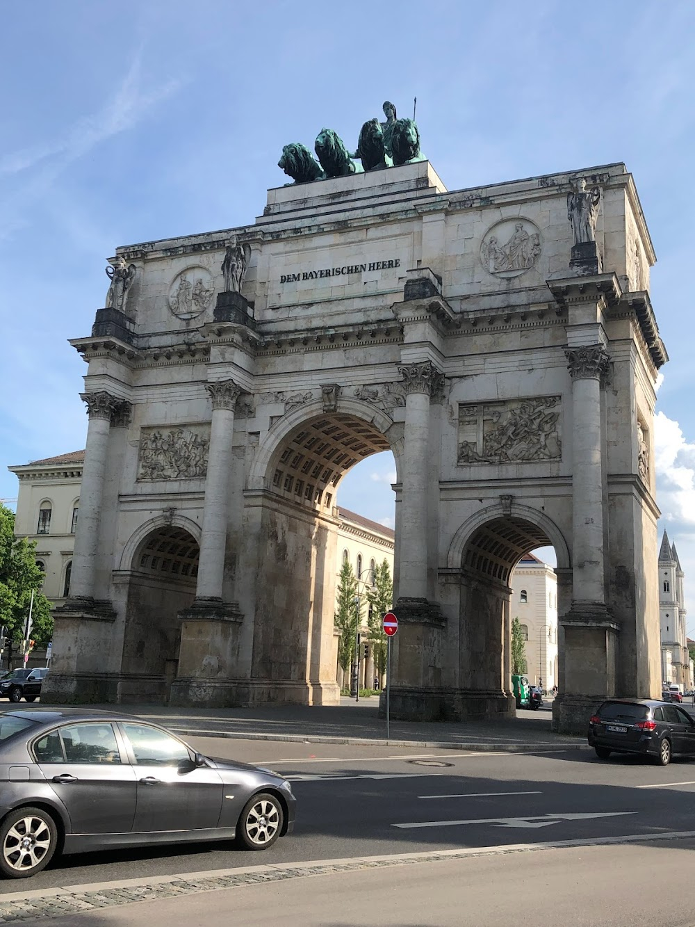 Denk ich an Deutschland - Die Leopoldstraße kills me : 