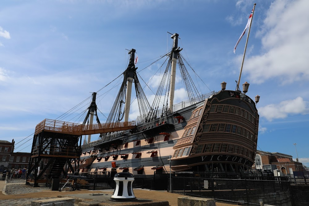 Napoleon : Interior shots of HMS Bellerophon.