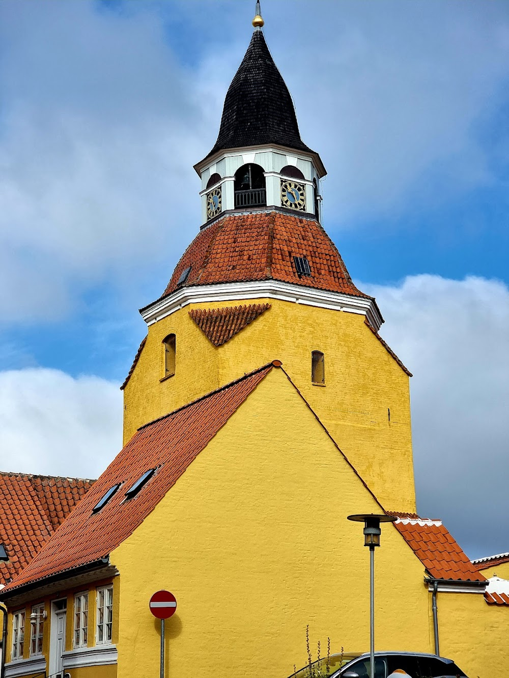 Når befrielsen kommer : Station