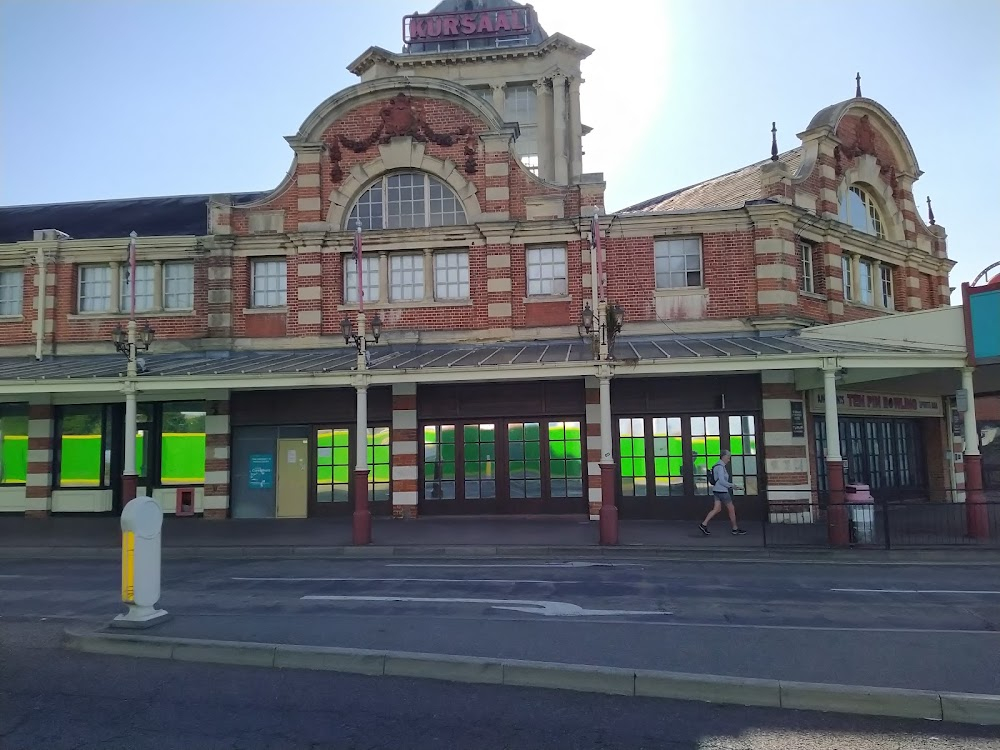 Nearest and Dearest : Blackpool Pleasure Beach