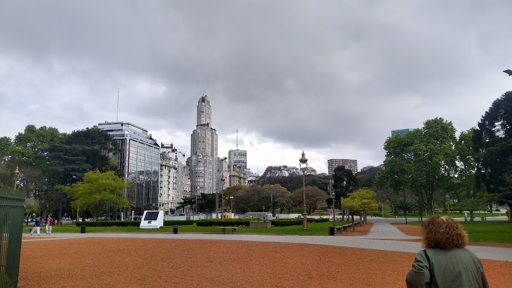 Neruda : Santiago city park