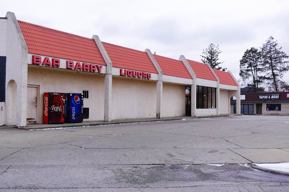 Night Terrors : segment "Abstinence": Bar Barry Liquors