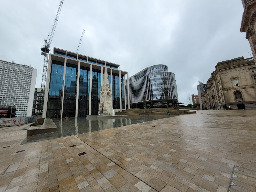 Nightingales : office block exterior in titles