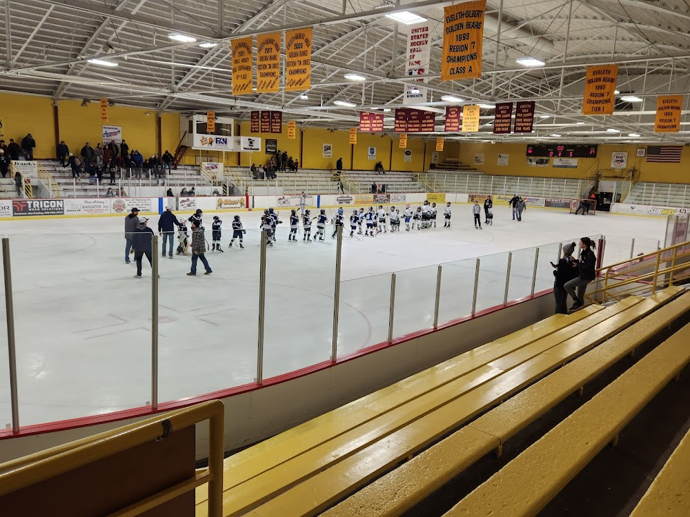 North Country : hockey rink