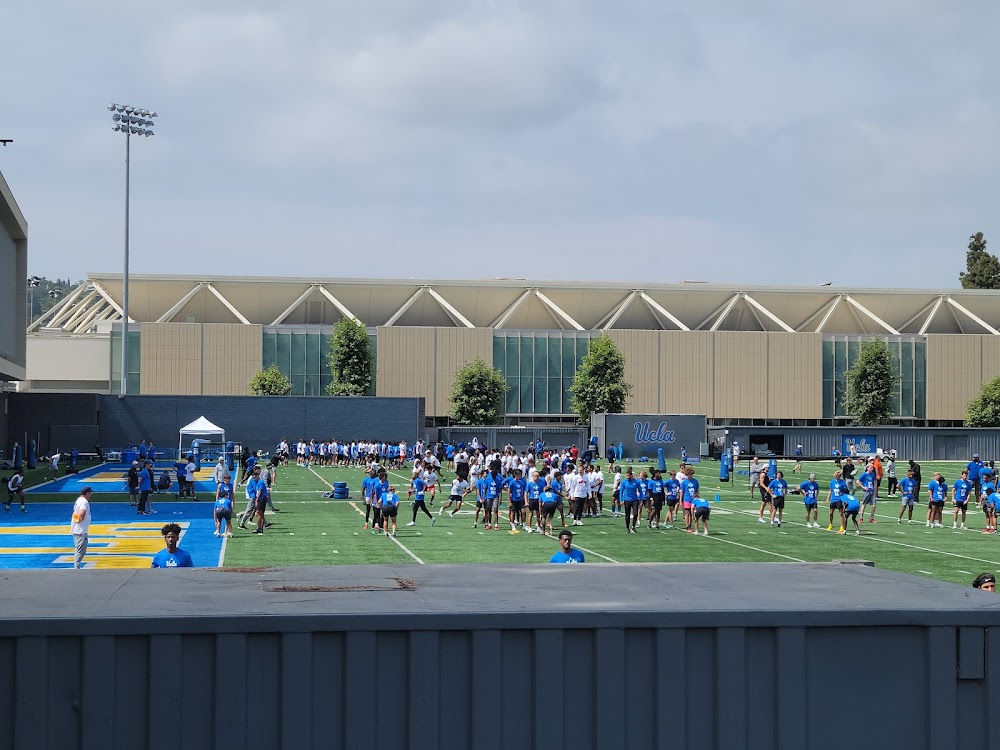 North Dallas Forty : practice field for Dallas pro football team