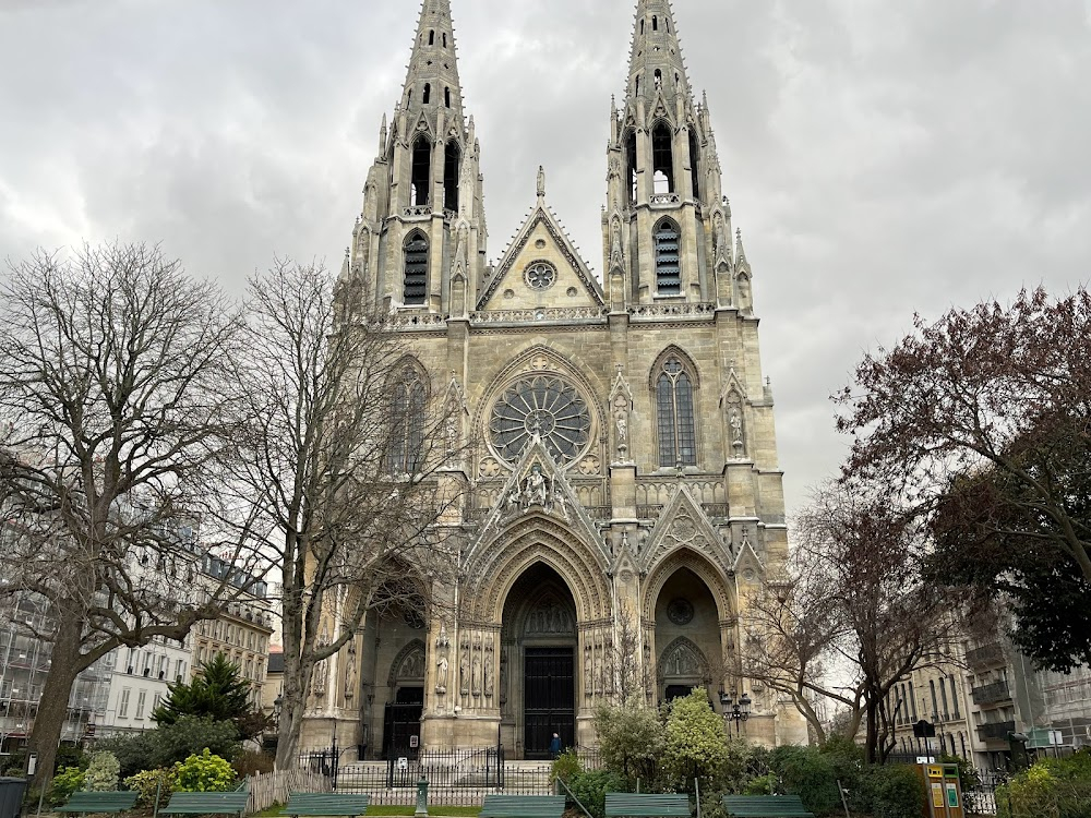 Une étrange affaire : grandmother's funeral