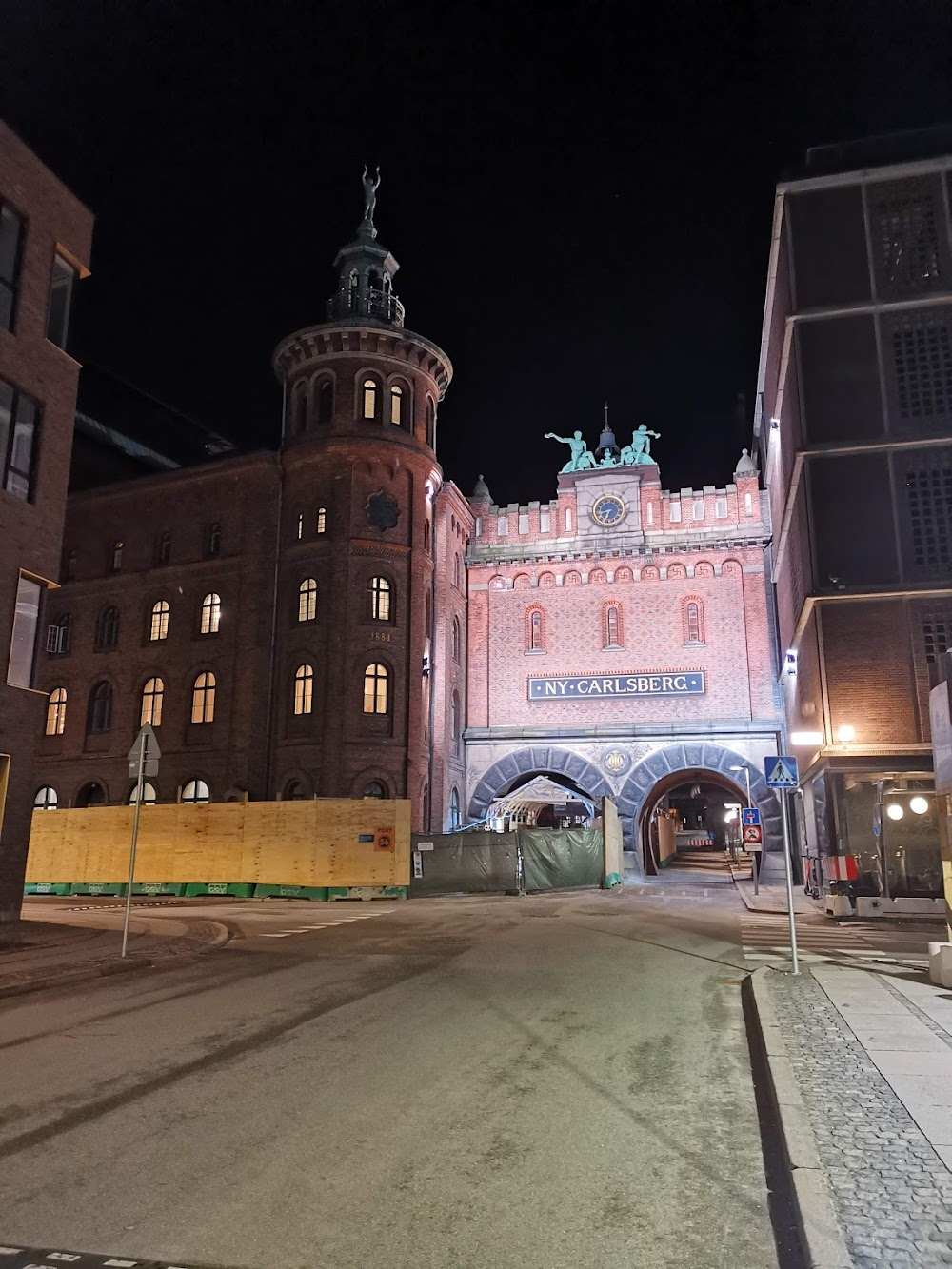 Olsen-banden over alle bjerge! : Carlsberg