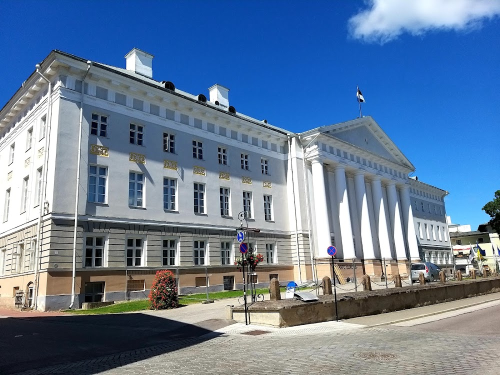 Omerta 6/12 : Interior and facade of the Presidential Palace in Helsinki