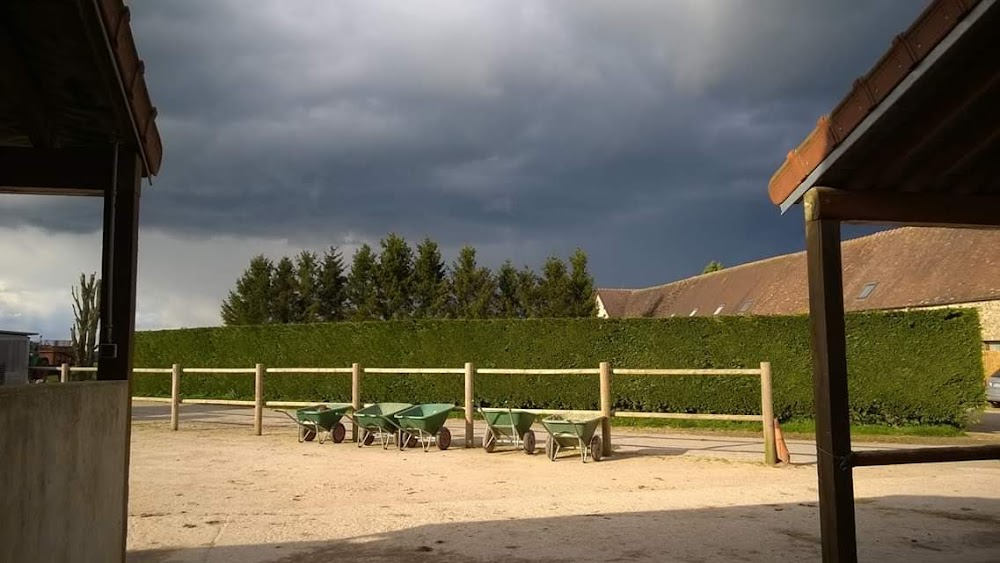 On a retrouvé la 7ème compagnie ! : the seventh company arrives at the prison camp