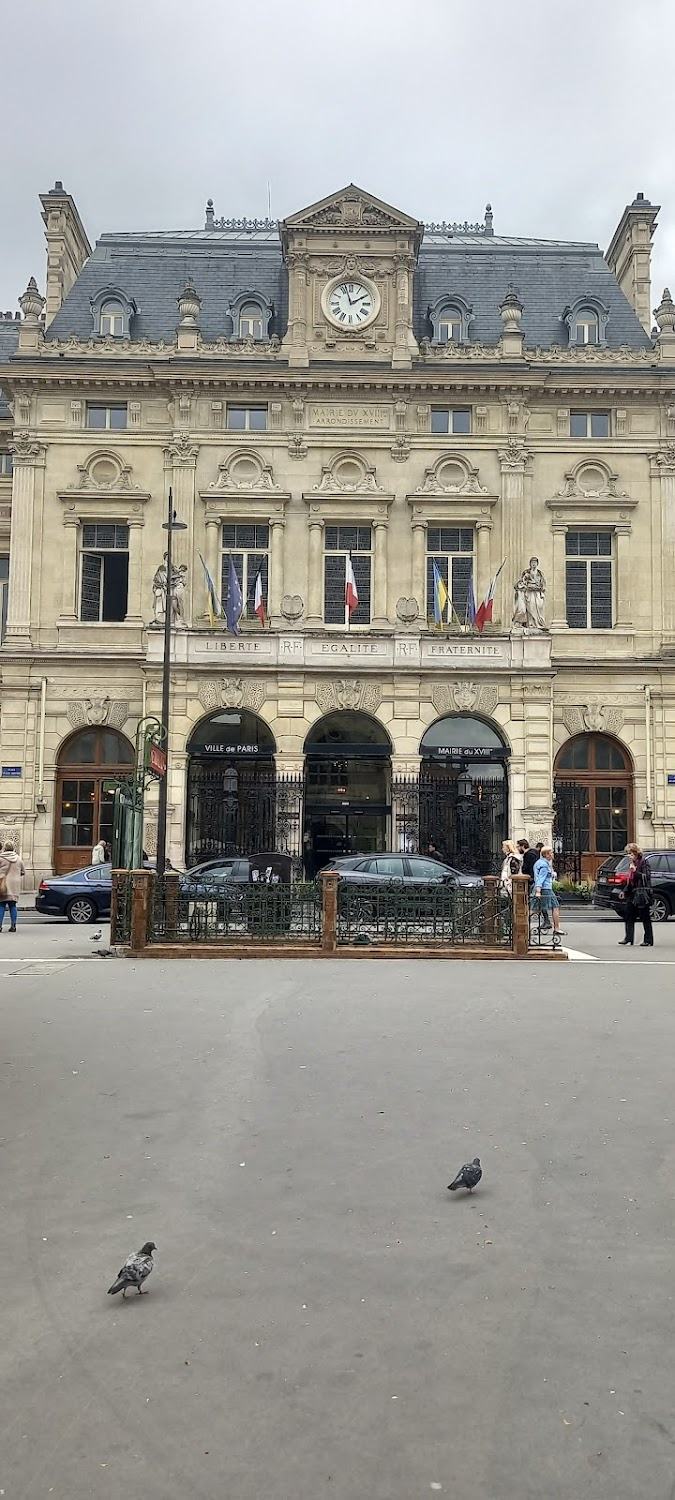 On a volé la cuisse de Jupiter : Tanquerelle arrives late at city hall for wedding