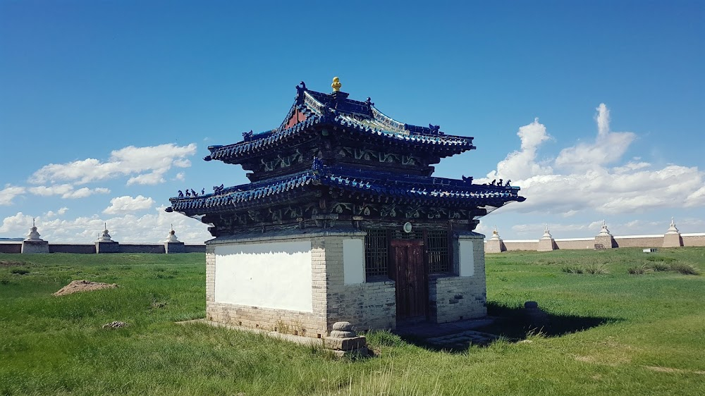 On the Trail of Genghis Khan : 