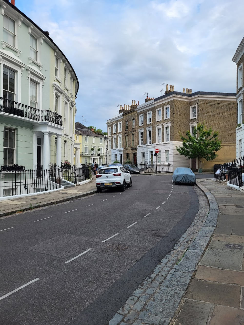 Paddington : the Brown family's house at 32 Windsor Gardens