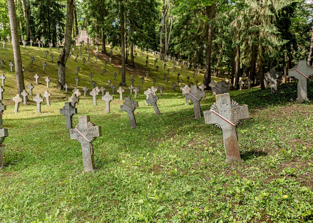 Paradise : Lazarus Cemetery