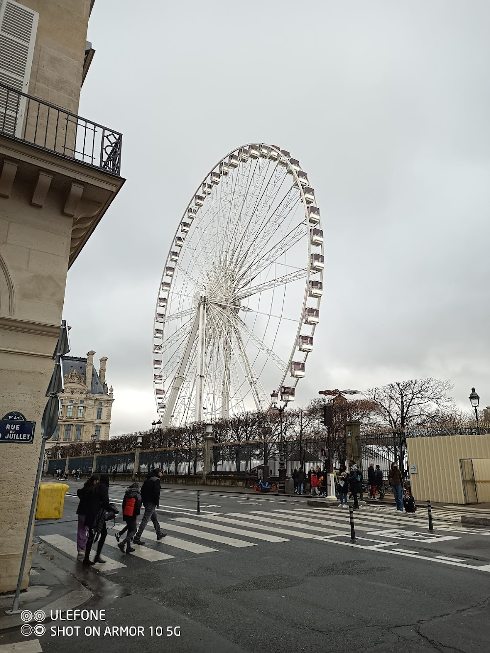 Eden à l'Ouest : 