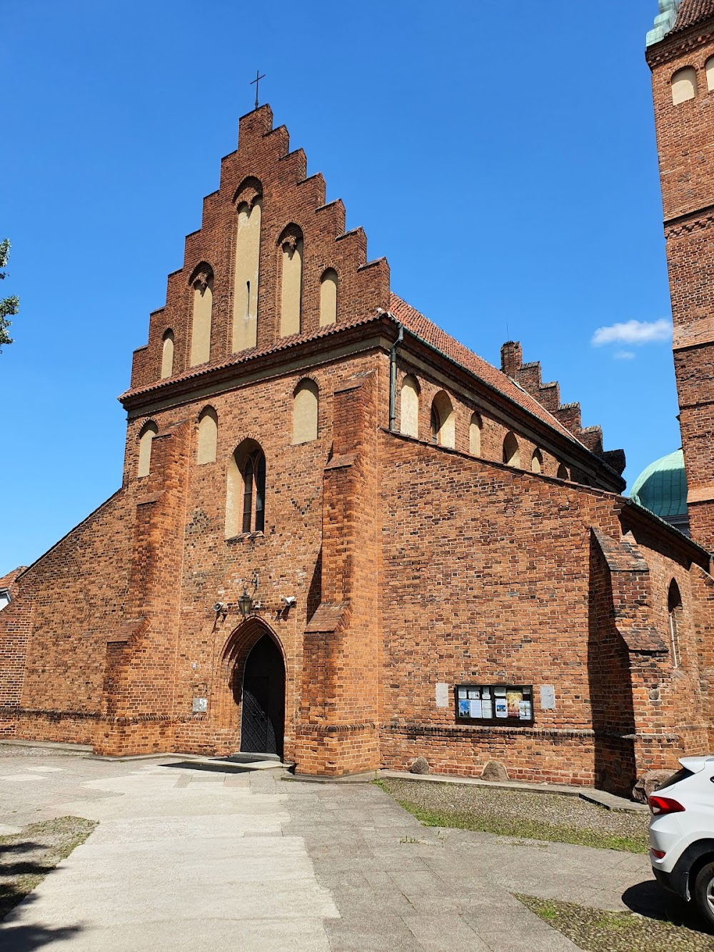 Zakochani : church