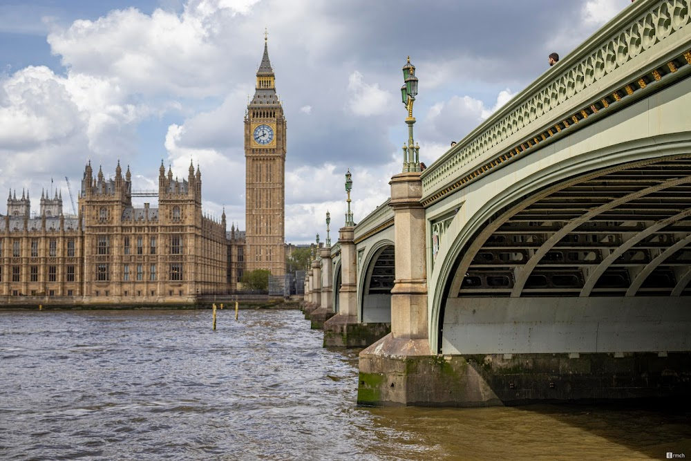 Looking at London : on location