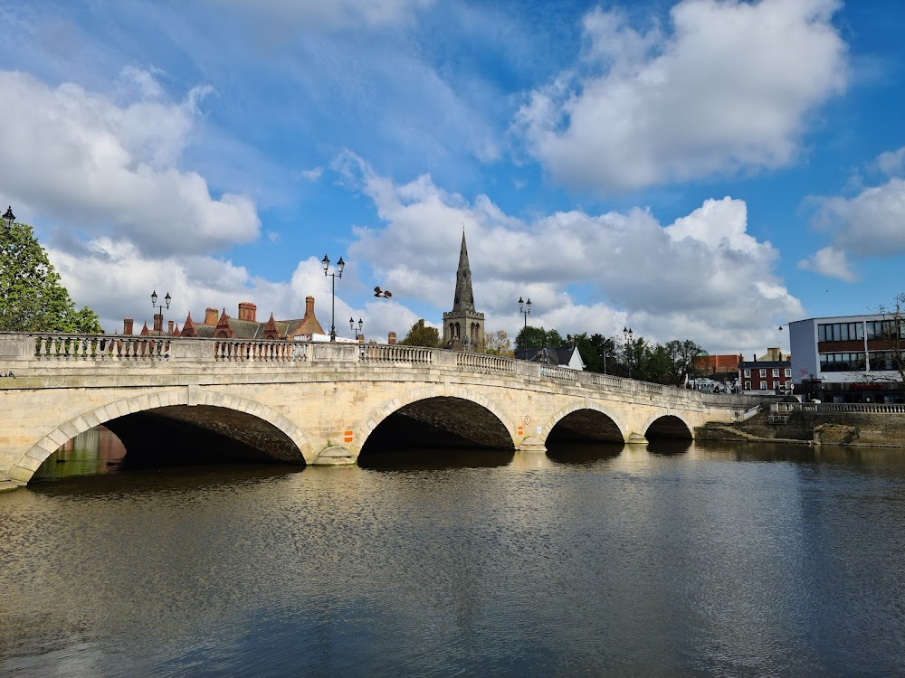 Personal Affair : establishing shot of bridge and town