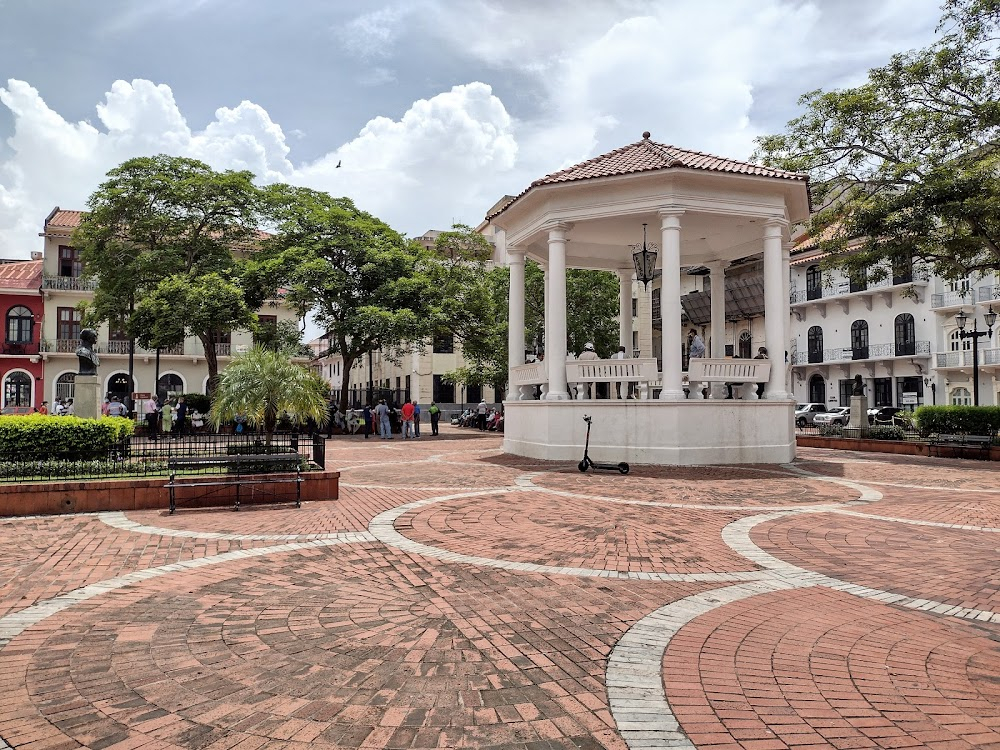 Plaza Catedral : The Plaza Catedral is also known as Plaza Independencia.