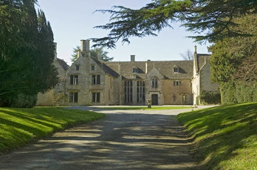 Tess of the D'Urbervilles : Angel and Tess's bedroom