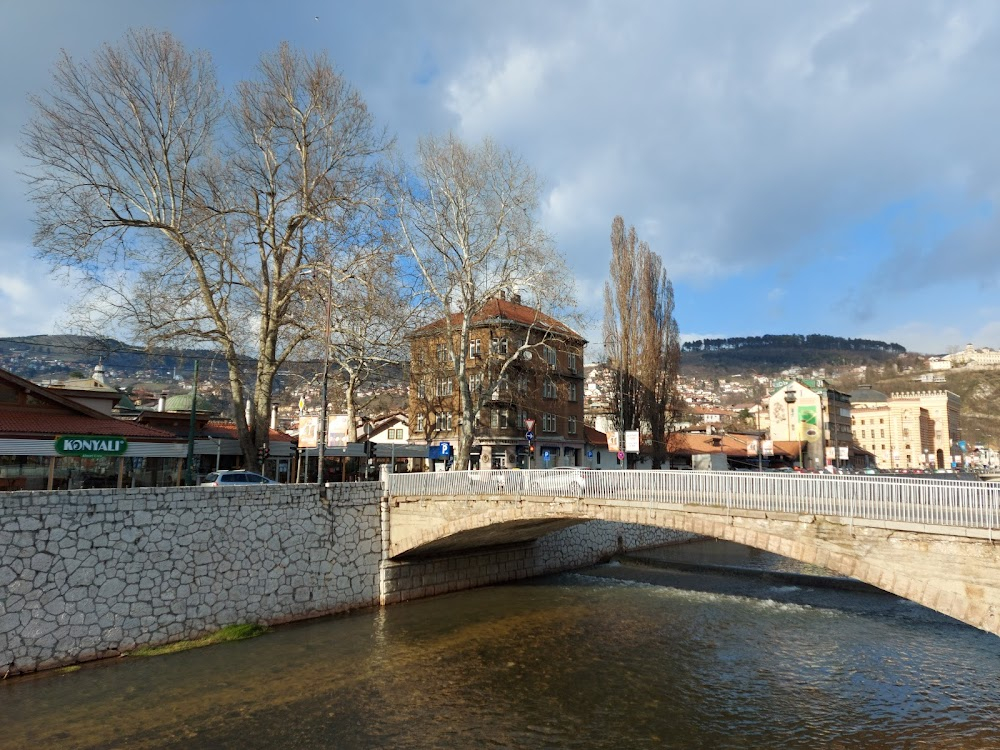 Posljednji skretnicar uzanog kolosijeka : 