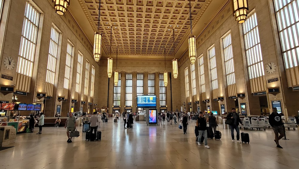 Pride of the Marines : train station