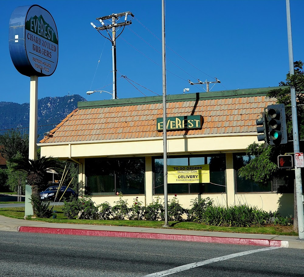 Promising Young Woman : restaurant where Cassie and Ryan have their first date