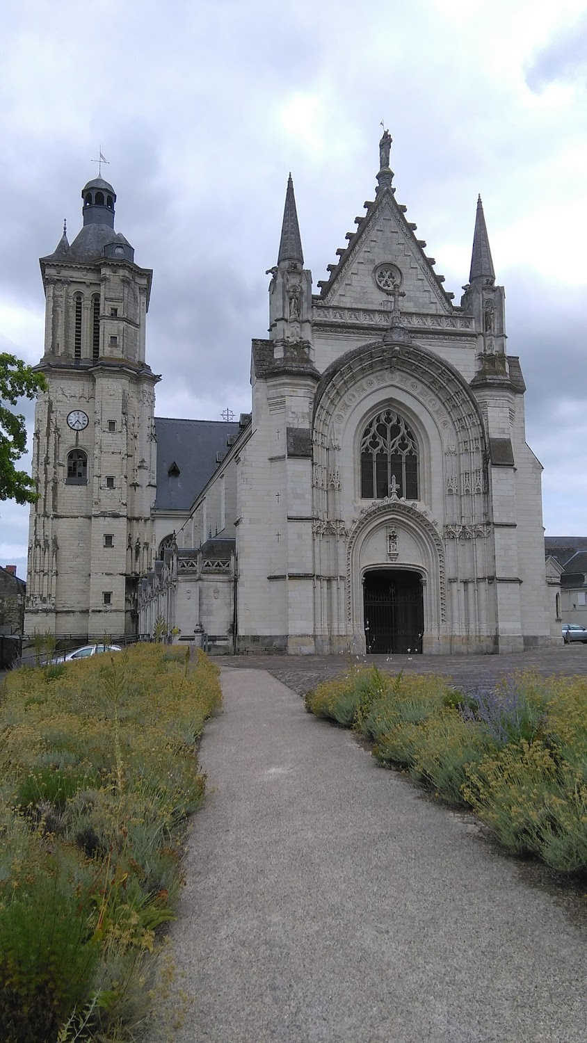 Que la fête commence... : chapel