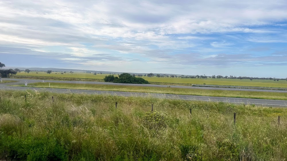 Rain Shadow : country town: Paringa