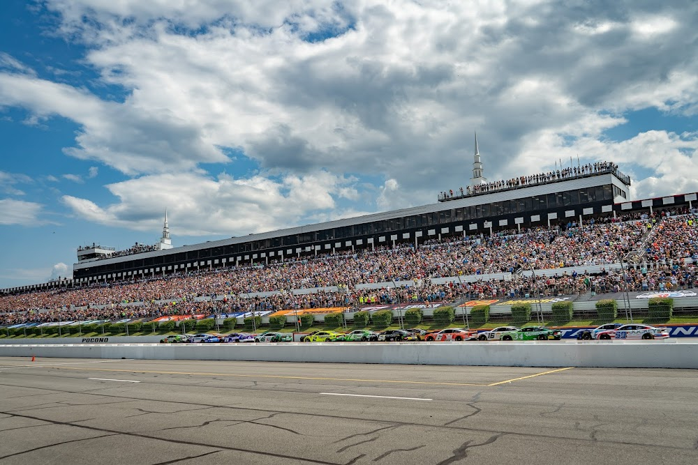 Yellow Yellow Yellow: The Indycar Safety Team : 