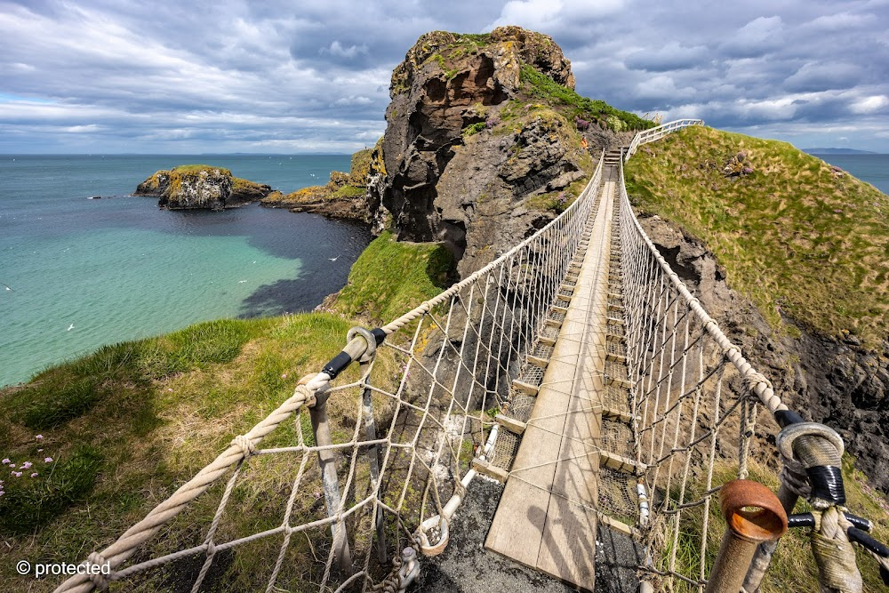 Roaming Through Northern Ireland : 