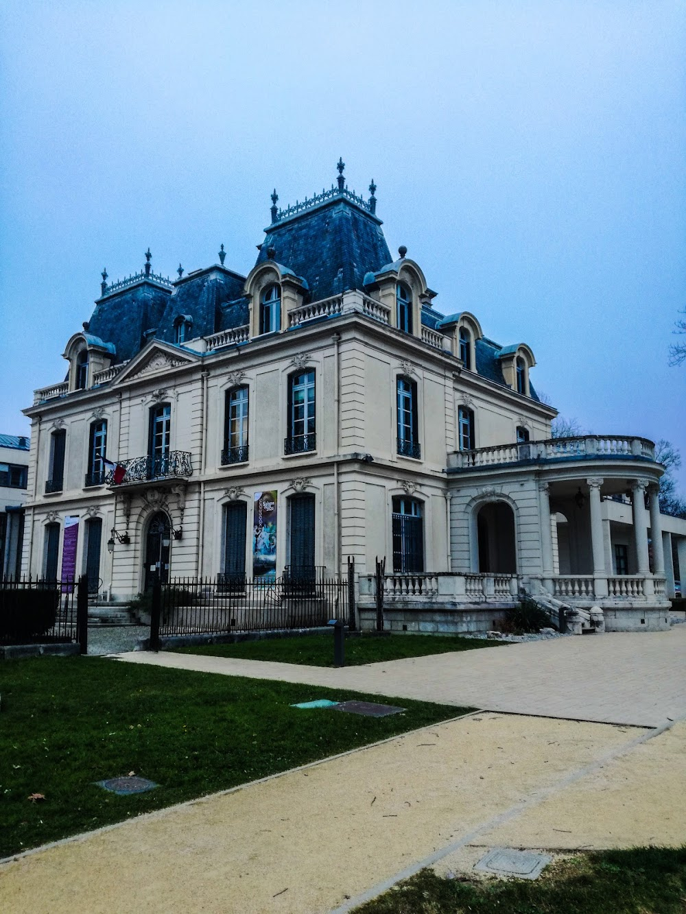 La guerre sans nom : psychiatric hospital