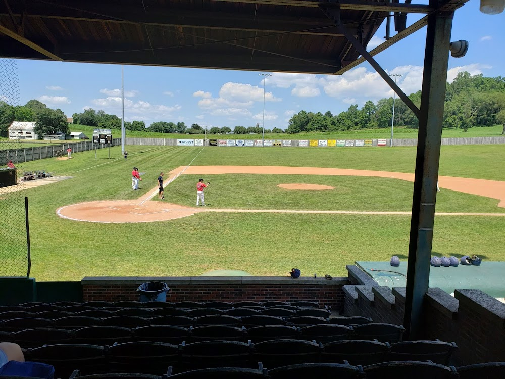 Rounding First : Baseball Scene