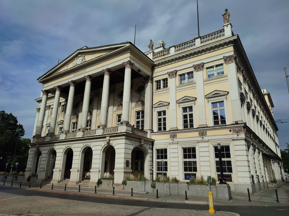 Sala samobójców : opera house