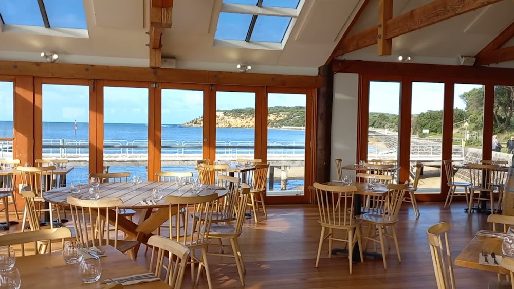 SeaChange : The Boatshed, Pearl Bay