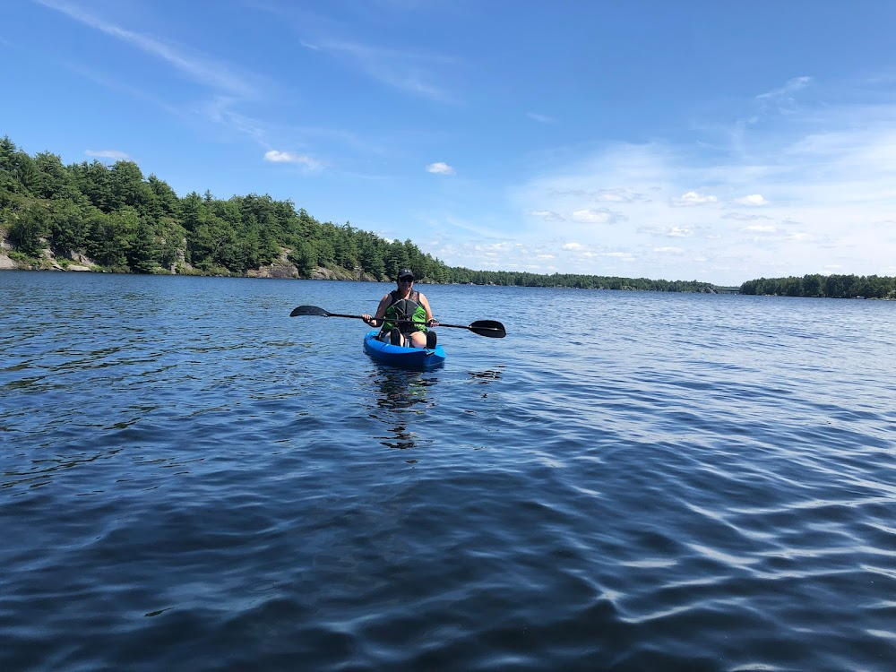 Second Wind : Cabin scenes by the lake