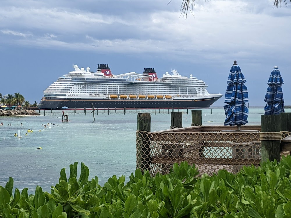 Disney Cruise Line: Behind the Magic : 