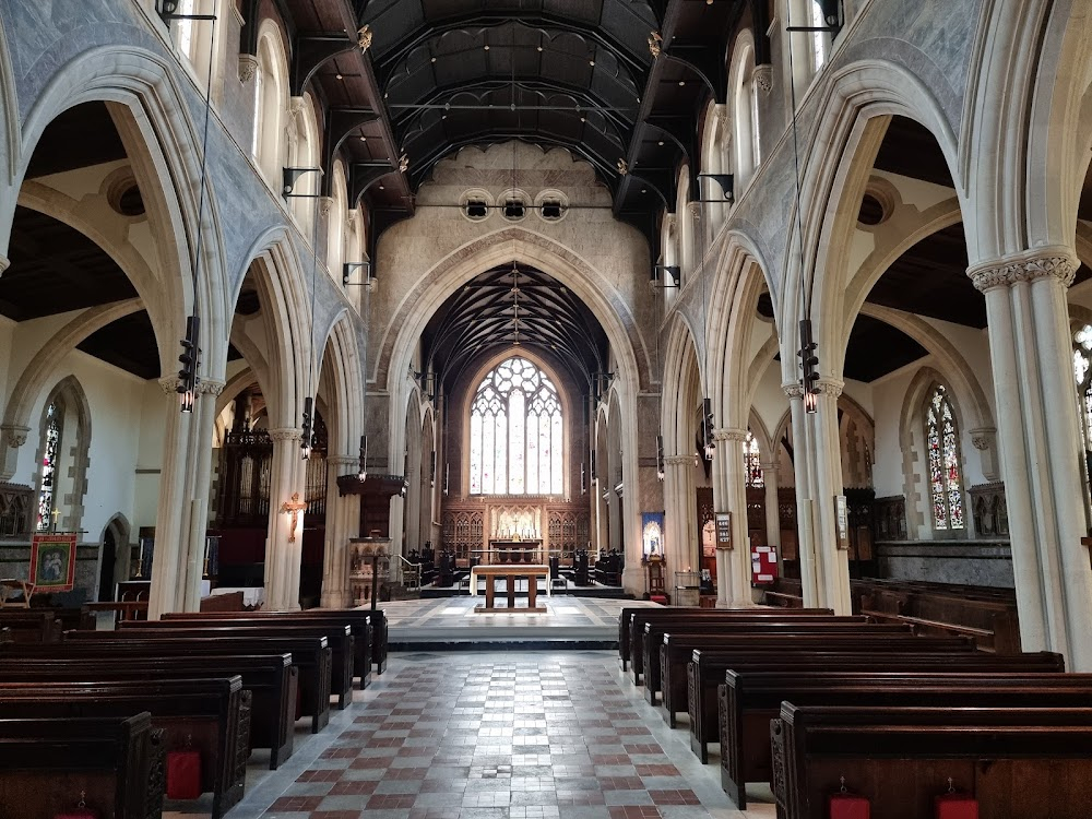 Serena : Detective Constable Scott waits outside the church and sees Ann Rogers leave