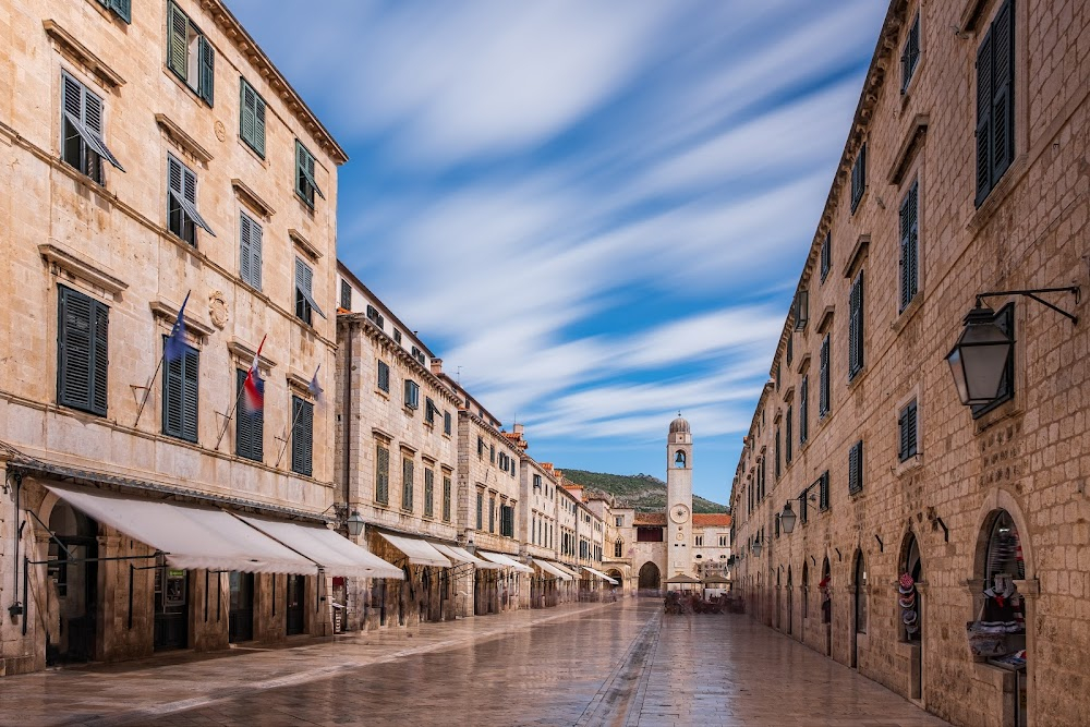 Shadow of Treason : Steve and Tina arrive in Dubrovnik