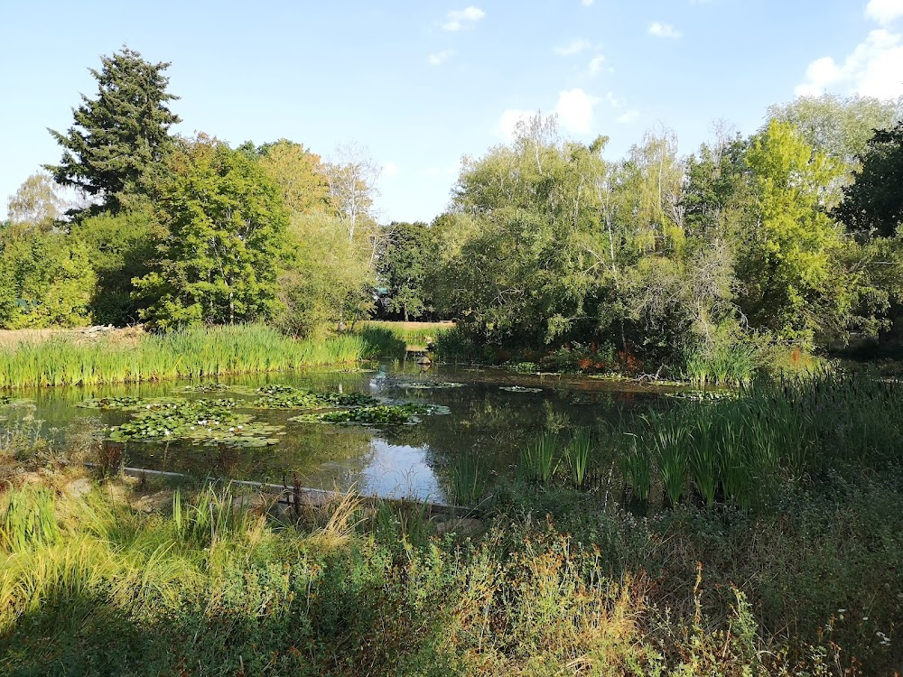 De Gaulle : Château Saint-Leu: De Gaulle estate in Colombey-Les-Deux-Eglises