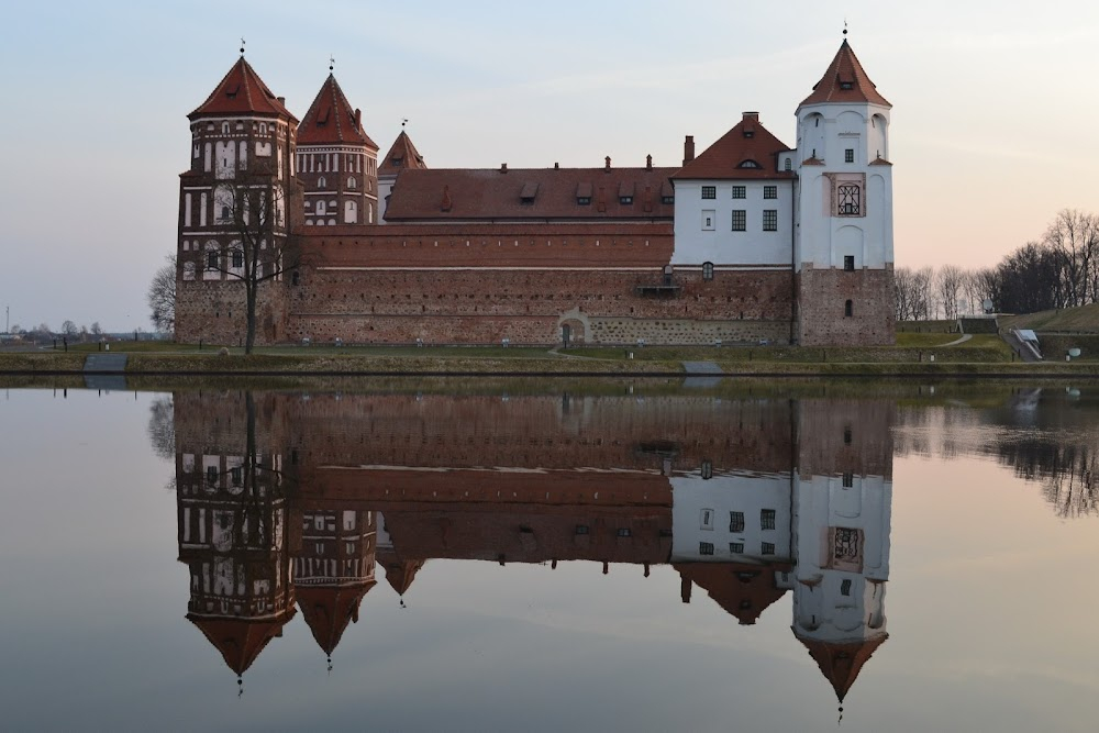 Snayper. Oruzhie vozmezdiya : castle scenes