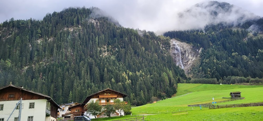 Wetterleuchten um Barbara : 