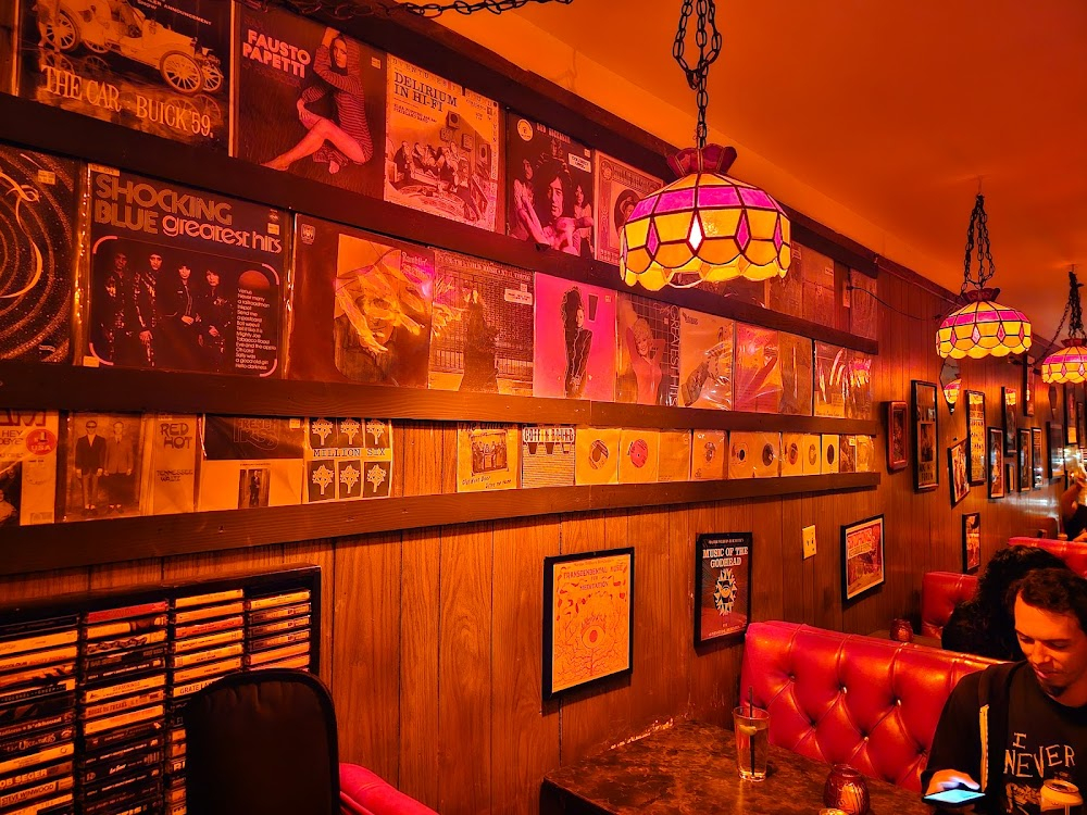 Southbound : Int. Bar in "Jailbreak"